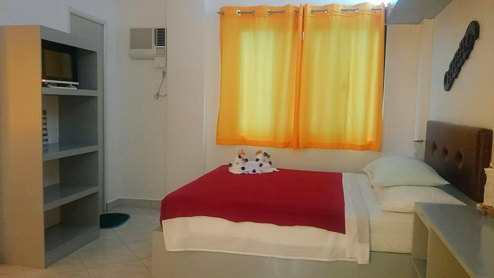 Island Jewel Inn Manoc-Manoc Bagian luar foto