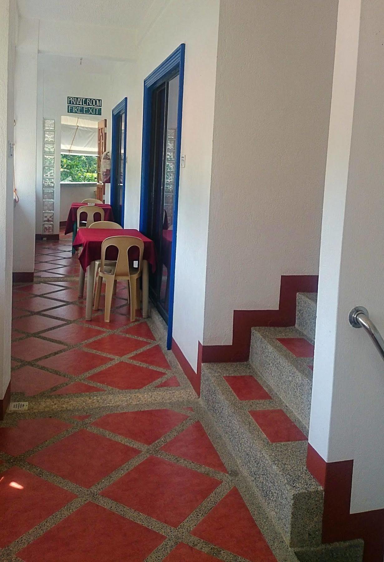 Island Jewel Inn Manoc-Manoc Bagian luar foto